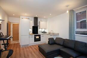 Modern 1 Bedroom Flat in Bristol City Centre