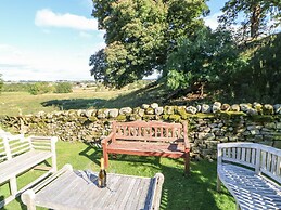 The Arches Larklands