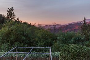 Rondini Farmhouse in Chiatri