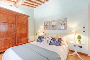 Rondini Farmhouse in Chiatri