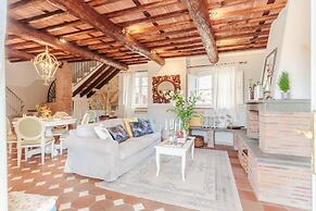 Rondini Farmhouse in Chiatri