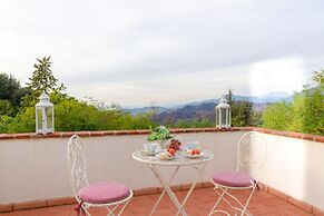 Rondini Farmhouse in Chiatri