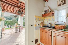 Rondini Farmhouse in Chiatri