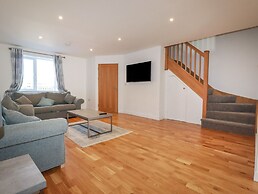 6A The Mews