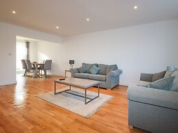 6A The Mews