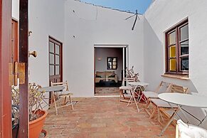 Villa Eiras Altas Grande by Portucasa