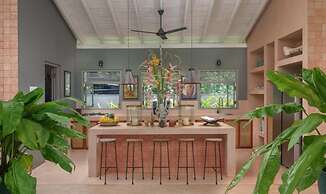 Cool and Contemporary Hilltop Villa With Ocean Views