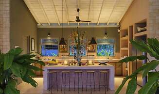 Cool and Contemporary Hilltop Villa With Ocean Views