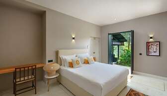 Cool and Contemporary Hilltop Villa With Ocean Views