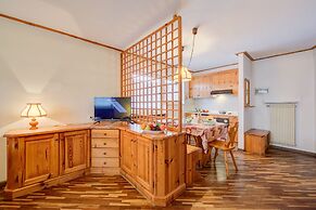 Cavalese few min From ski a25