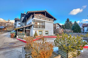 Cavalese few min From ski a25