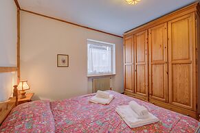 Cavalese few min From ski a25