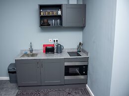 Piccadilly Apartments & Offices