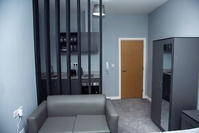 Piccadilly Apartments & Offices