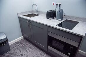 Piccadilly Apartments & Offices