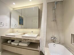 Lux BnB The Grand Creek Harbor Views