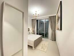 Lux BnB The Grand Creek Harbor Views