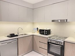 Lux BnB The Grand Creek Harbor Views