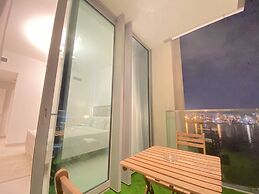 Lux BnB The Grand Creek Harbor Views