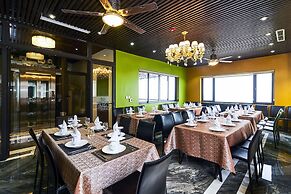 BBQ Villa & Hostel Ha Long