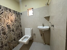 Goroomgo Swastika Inn Digha