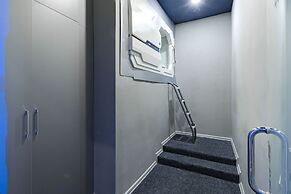 CAPS LOCK Future Hotel