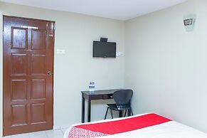 OYO 90338 Prima Saujana Budget Hotel