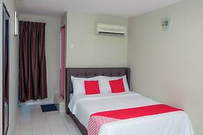 OYO 90338 Prima Saujana Budget Hotel