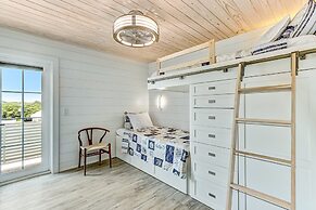 226 South Fletcher Ave 6 Bedroom Home by RedAwning