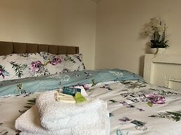 Park View Residence-Northolt - Near Tube