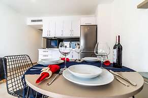 Seafront Flat With Breathtaking Sea View in Bodrum