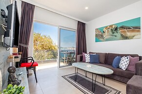 Seafront Flat With Breathtaking Sea View in Bodrum