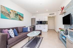 Seafront Flat With Breathtaking Sea View in Bodrum