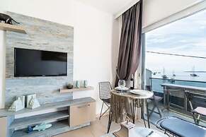 Seafront Flat With Breathtaking Sea View in Bodrum