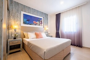 Seafront Flat With Breathtaking Sea View in Bodrum