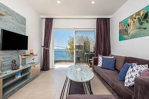 Seafront Flat With Breathtaking Sea View in Bodrum