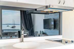 Seafront Flat With Breathtaking Sea View in Bodrum