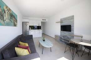 Seafront Flat With Breathtaking Sea View in Bodrum