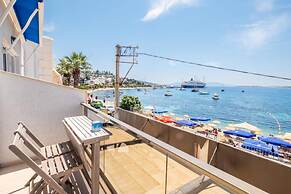 Seafront Flat With Excellent Sea View in Bodrum