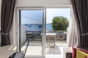 Seafront Flat With Excellent Sea View in Bodrum