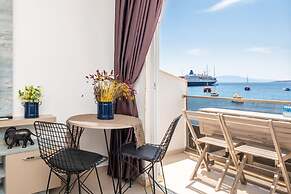 Seafront Flat With Excellent Sea View in Bodrum