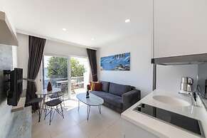 Seafront Flat With Excellent Sea View in Bodrum