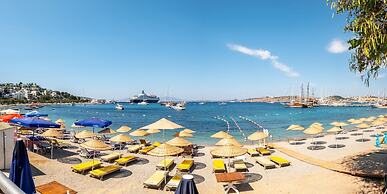 Seafront Flat With Excellent Sea View in Bodrum