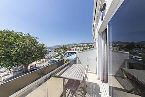 Seafront Flat With Excellent Sea View in Bodrum