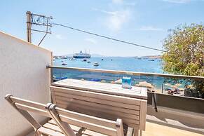 Seafront Flat With Excellent Sea View in Bodrum