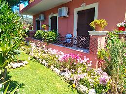 Holiday House Skaros in Honigtal, Agios Georgios North, Pagon