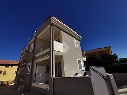 Casa Arborea con Vista Mare