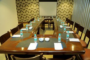 SK KLYDE GRAND HOTEL