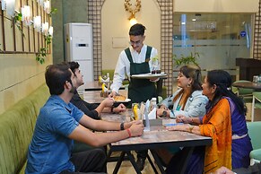 SK KLYDE GRAND HOTEL