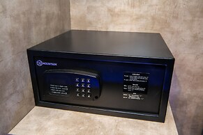 The Globe Hotel Bar and Restaurant